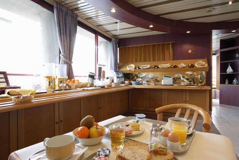 Kyriad Hotel Brest Ristorante foto